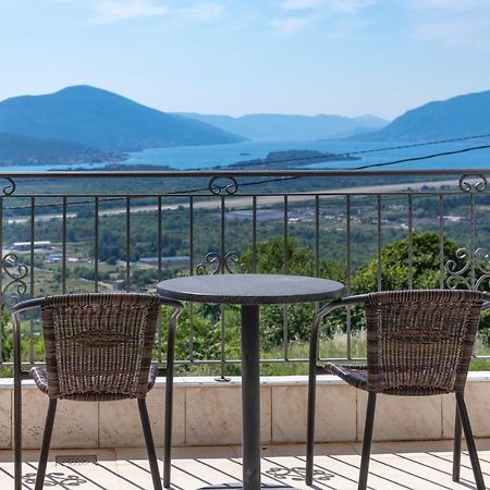 Guest House Vila Vedesa Kotor Exterior foto