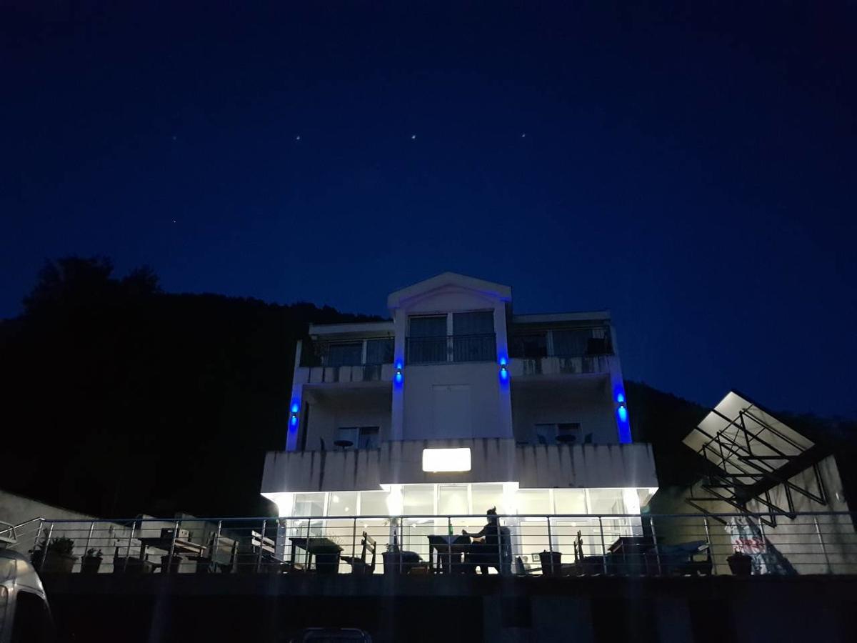 Guest House Vila Vedesa Kotor Exterior foto